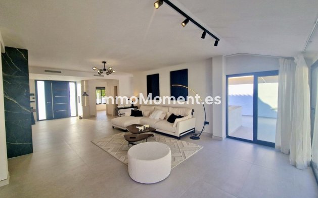Reventa - Villa - Marbella - Marbella Centro
