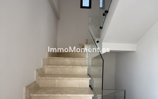 Reventa - Villa - Marbella - Marbella Centro