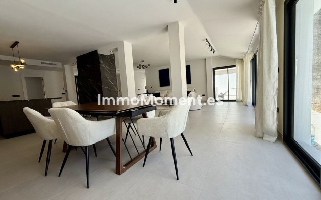 Reventa - Villa - Marbella - Marbella Centro