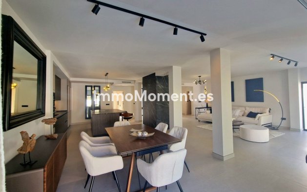 Reventa - Villa - Marbella - Marbella Centro