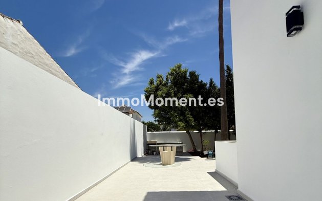 Reventa - Villa - Marbella - Marbella Centro