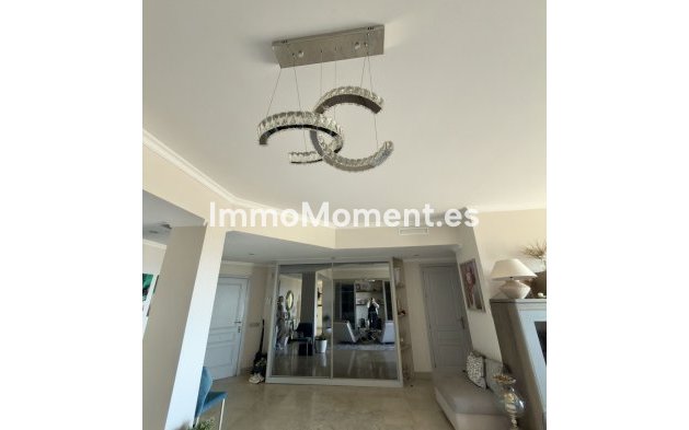 Resale - Apartment - Marbella - Elviria