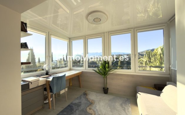 Resale - Apartment - Marbella - Elviria