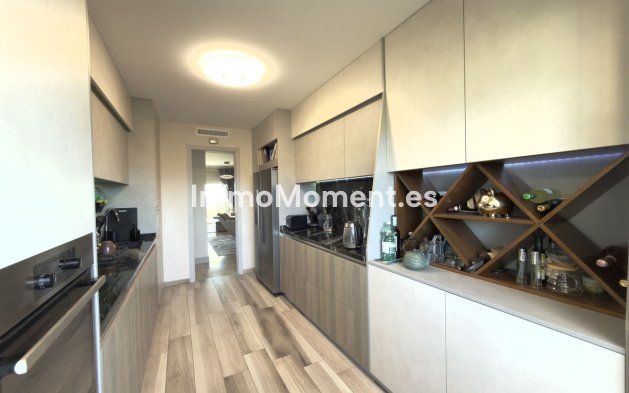Resale - Apartment - Marbella - Elviria