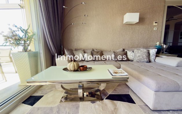 Resale - Apartment - Marbella - Elviria