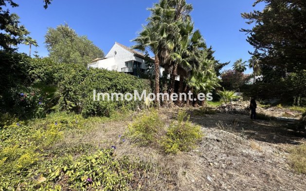 Wiederverkauf - Land - Marbella - Nueva Andalucía