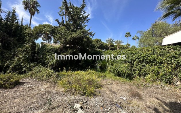 Wiederverkauf - Land - Marbella - Nueva Andalucía