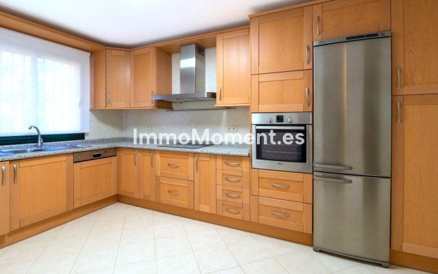 Resale - Apartment - Benahavís - Monte Halcones