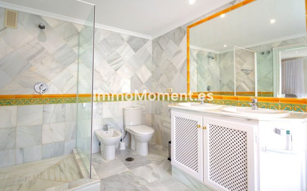 Resale - Apartment - Benahavís - Monte Halcones