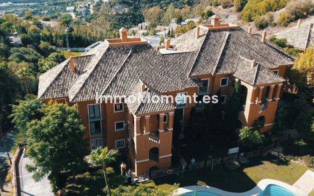 Resale - Apartment - Benahavís - Monte Halcones