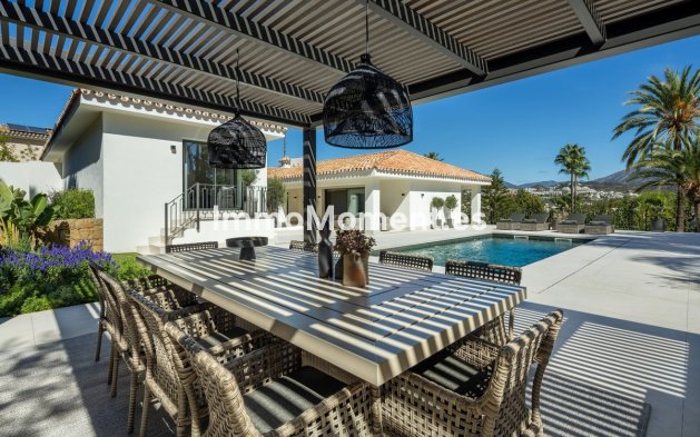 Wiederverkauf - Villa - Marbella - Nueva Andalucía