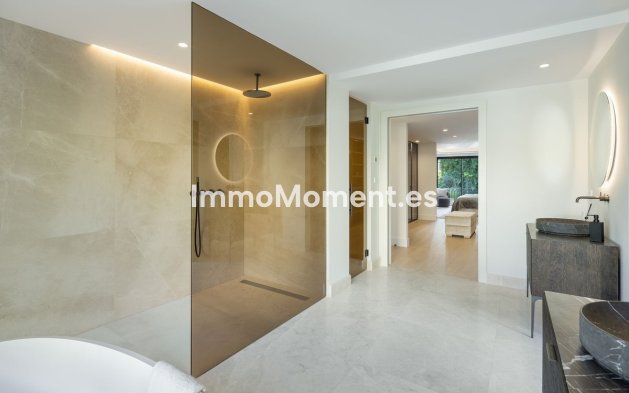 Wiederverkauf - Villa - Marbella - Nueva Andalucía