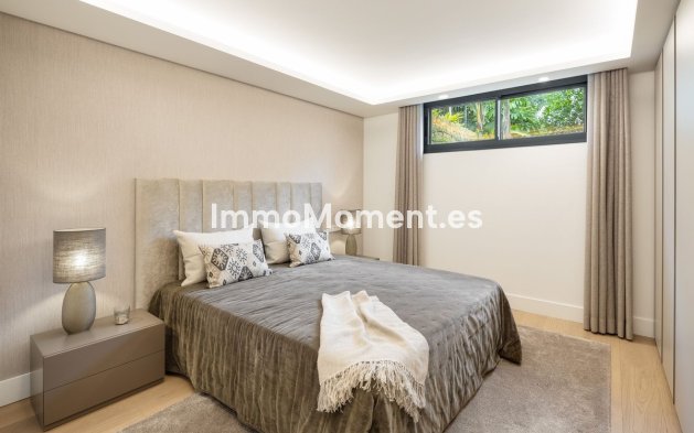 Wiederverkauf - Villa - Marbella - Nueva Andalucía