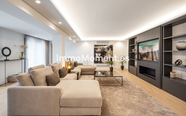 Wiederverkauf - Villa - Marbella - Nueva Andalucía