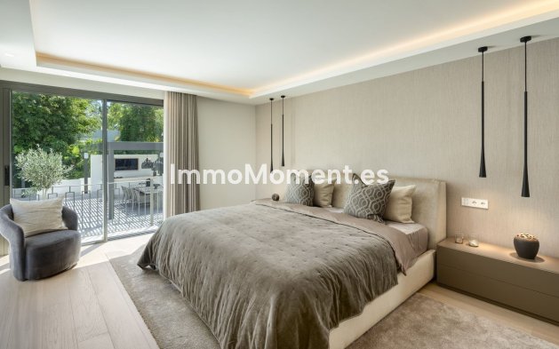 Wiederverkauf - Villa - Marbella - Nueva Andalucía