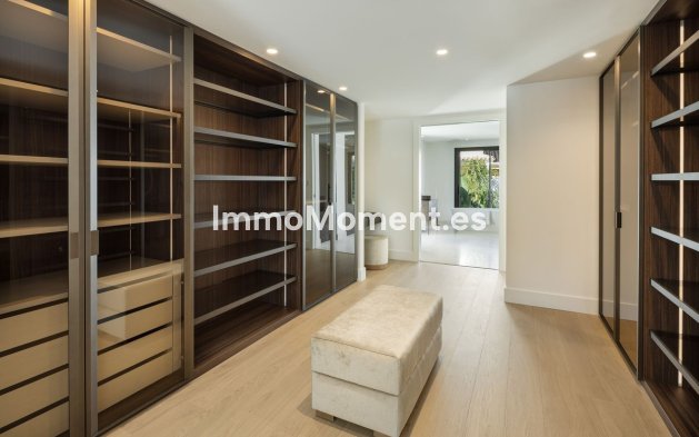 Wiederverkauf - Villa - Marbella - Nueva Andalucía