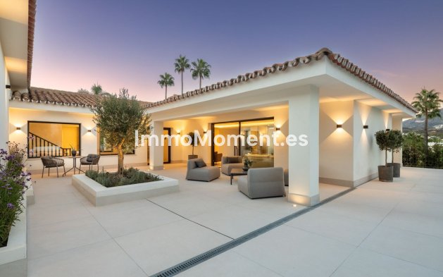 Wiederverkauf - Villa - Marbella - Nueva Andalucía