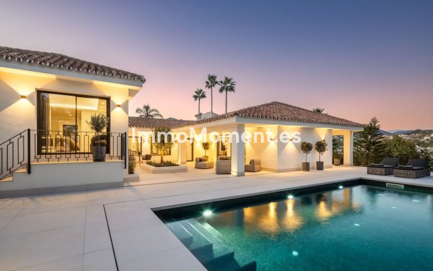 Wiederverkauf - Villa - Marbella - Nueva Andalucía