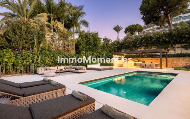 Wiederverkauf - Villa - Marbella - Nueva Andalucía