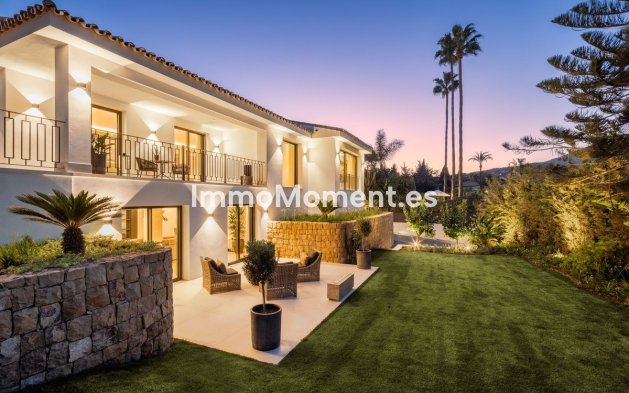 Wiederverkauf - Villa - Marbella - Nueva Andalucía