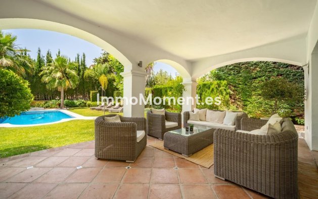 Resale - Villa - Marbella - Nueva Andalucía