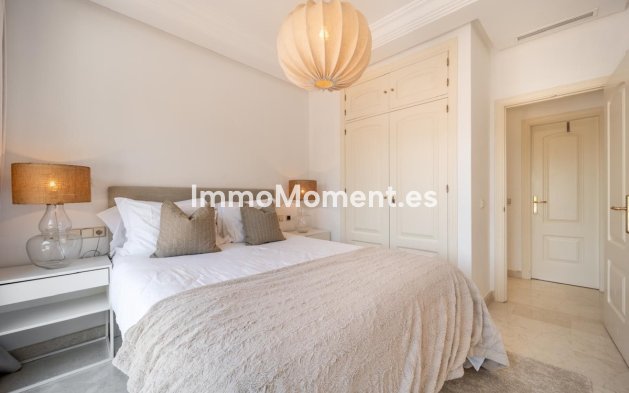 Resale - Villa - Marbella - Nueva Andalucía