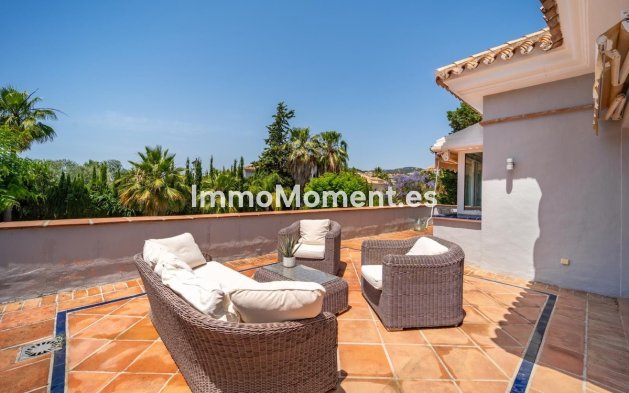 Resale - Villa - Marbella - Nueva Andalucía