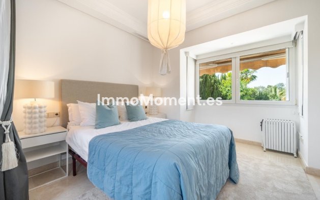 Resale - Villa - Marbella - Nueva Andalucía