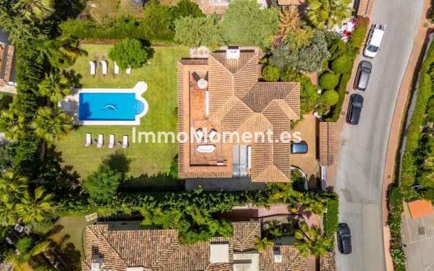 Resale - Villa - Marbella - Nueva Andalucía
