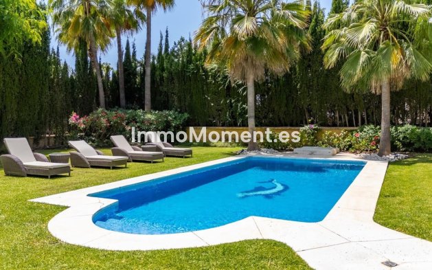 Resale - Villa - Marbella - Nueva Andalucía