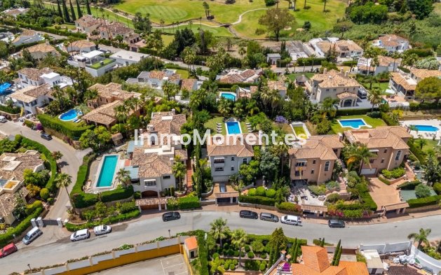 Resale - Villa - Marbella - Nueva Andalucía