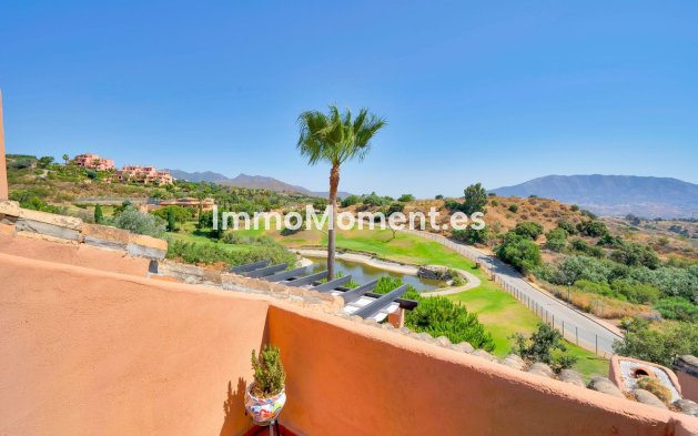 Resale - Apartment - Marbella - Elviria