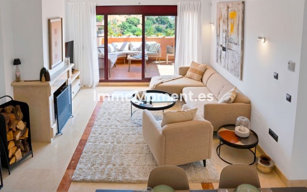 Resale - Apartment - Marbella - Elviria