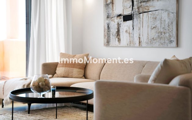 Resale - Apartment - Marbella - Elviria