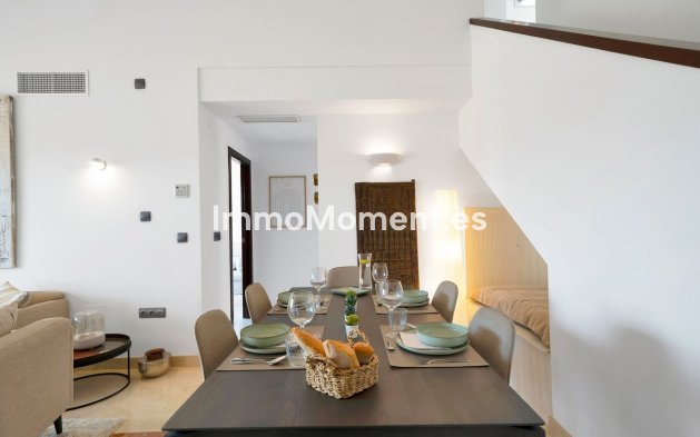 Resale - Apartment - Marbella - Elviria