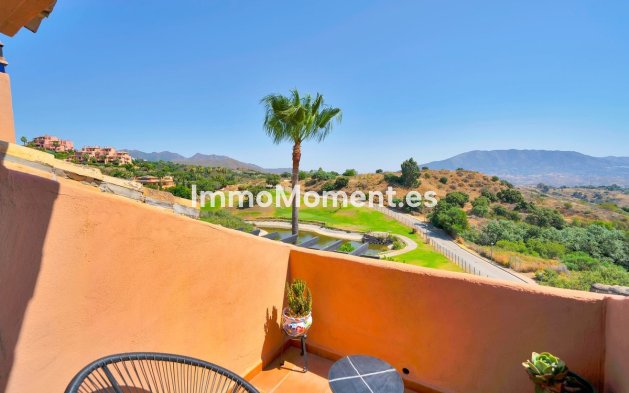 Resale - Apartment - Marbella - Elviria