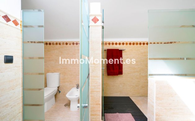 Resale - Apartment - Marbella - Elviria