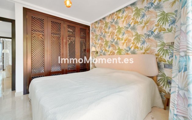 Resale - Apartment - Marbella - Elviria