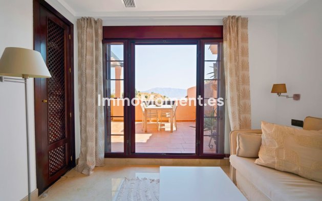 Resale - Apartment - Marbella - Elviria