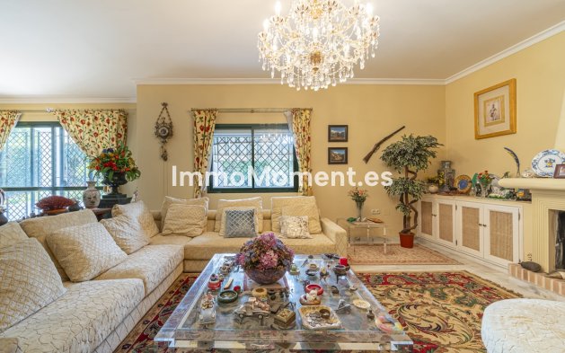 Resale - Villa - Marbella - Nagüeles