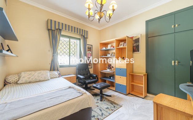 Resale - Villa - Marbella - Nagüeles