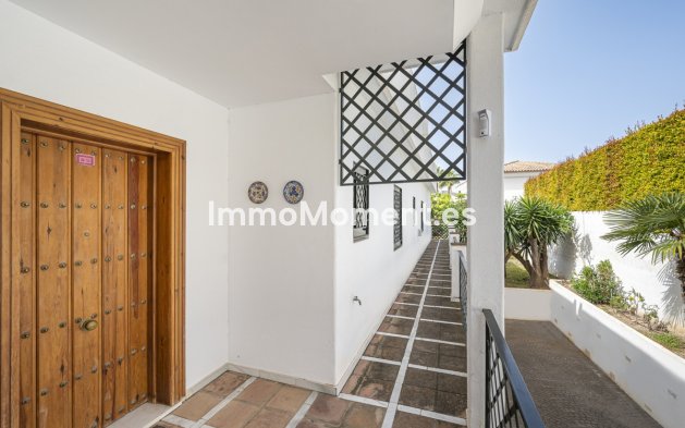 Resale - Villa - Marbella - Nagüeles