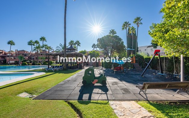 Reventa - Apartamento - Estepona  - Estepona Centro