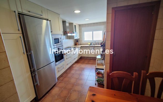 Revente - Appartement - Estepona  - Estepona Centro