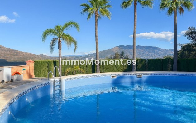 Wiederverkauf - Wohnung - Marbella - La Mairena