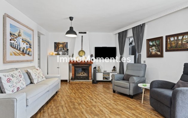 Wiederverkauf - Villa - Fuengirola - Fuengirola Centro