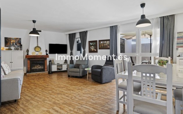 Wiederverkauf - Villa - Fuengirola - Fuengirola Centro