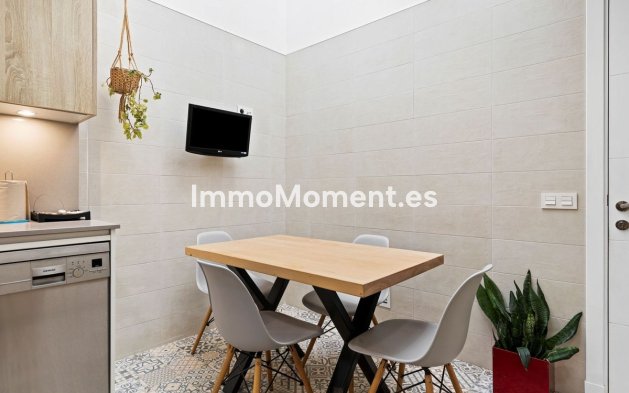 Wiederverkauf - Villa - Estepona  - Estepona Centro