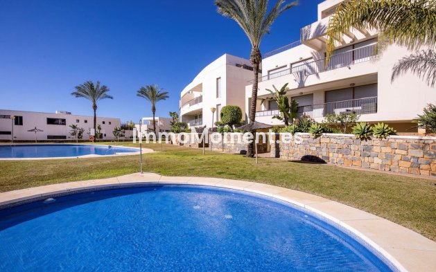 Wiederverkauf - Wohnung - Marbella - Altos de los Monteros