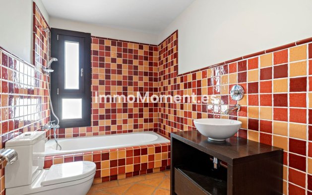 Resale - Townhouse - Benahavís - Benahavís Centro
